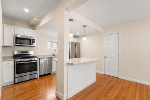 39a-39-41 Forest St, Arlington, MA, 02476-4224 | Card Image