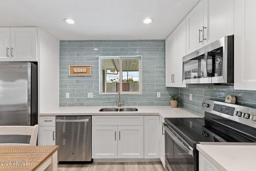 5502 E Butte St, Mesa, AZ, 85205-8140 | Card Image