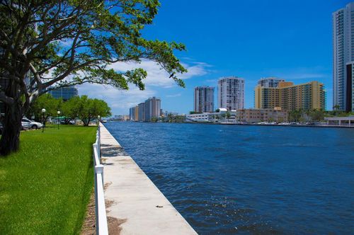 411-800 Parkview Dr, Hallandale Beach, FL, 33009-2978 | Card Image