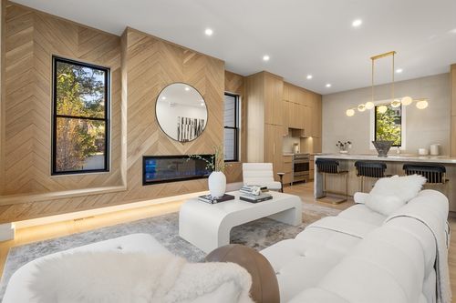 a-180 Hunnewell Ave, Newton, MA, 02458-2246 | Card Image