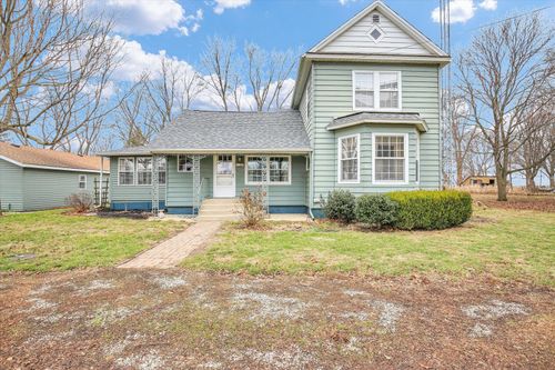 112 W North Front St, Sadorus, IL, 61872-9502 | Card Image