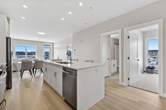 8215 - 1802 Mahogany Boulevard Se, Condo with 2 bedrooms, 2 bathrooms and 1 parking in Calgary AB | Image 8