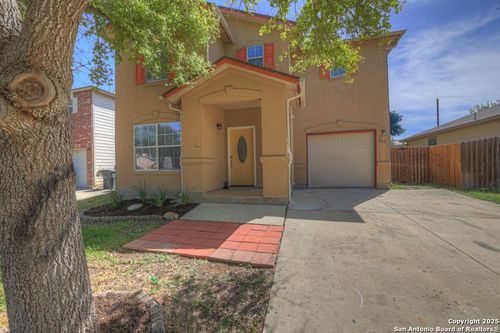 643 Cherokee Blvd, New Braunfels, TX, 78132-5095 | Card Image