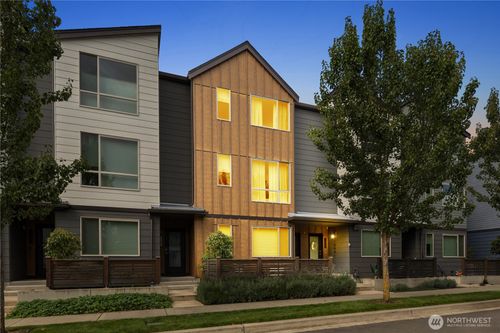 32731 Madrona Ave Se, Black Diamond, WA, 98010-5052 | Card Image