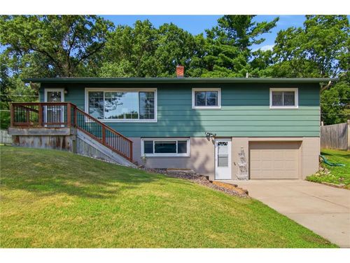 911 16th Street, Menomonie, WI, 54751 | Card Image