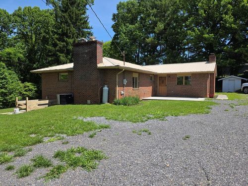 243 Southview St, Pounding Mill, VA, 24637-4336 | Card Image