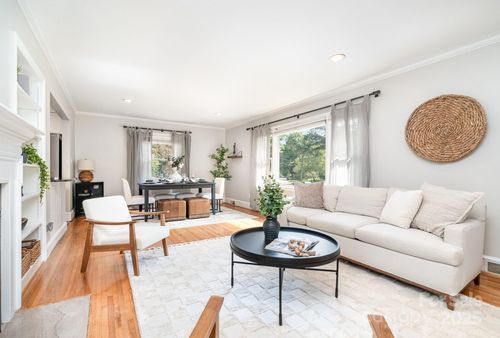 931 Hickory Nut St, Charlotte, NC, 28205-7119 | Card Image