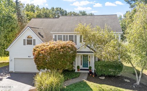 827 Creek Ct, Slingerlands, NY, 12159-3007 | Card Image
