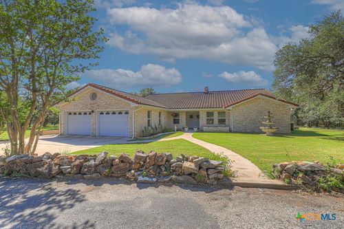 830 Palomino Ln, San Marcos, TX, 78666-1130 | Card Image
