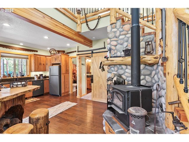 Kitchen/Family Room | Image 4