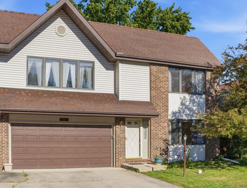 903 Hampton Ct, Valparaiso, IN, 46383-4357 | Card Image