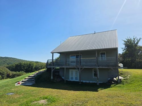 135 Winterbell Drive, Dummerston, VT, 05301 | Card Image