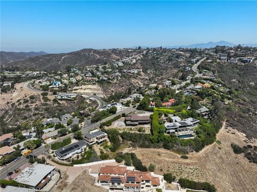 2155 Temple Hills Dr, Laguna Beach, CA, 92651-2630 | Card Image