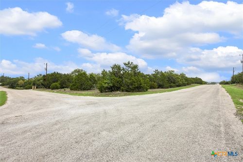 865 Rutherford, Fischer, TX, 78623-2052 | Card Image
