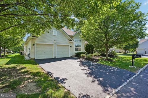 1 Yarrow Way, LANGHORNE, PA, 19047-3415 | Card Image