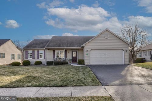 111 Arbor Dr, MYERSTOWN, PA, 17067-3180 | Card Image