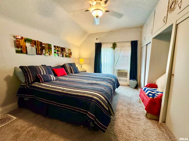 412 Ne 3 Rd Ave, House other with 3 bedrooms, 2 bathrooms and null parking in Aledo IL | Image 24