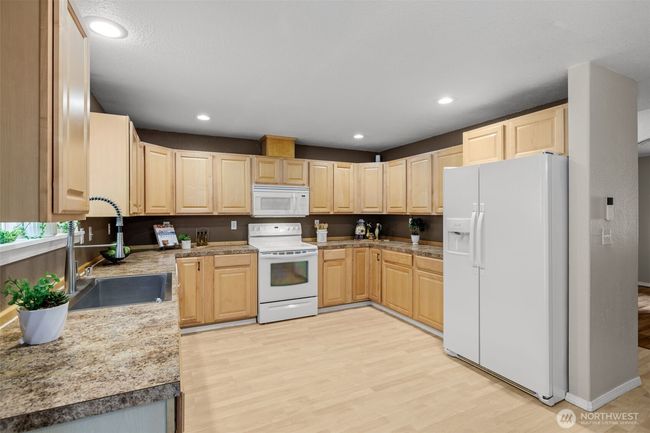 19221 Patterson Rd E, House other with 3 bedrooms, 2 bathrooms and 2 parking in Orting WA | Image 15