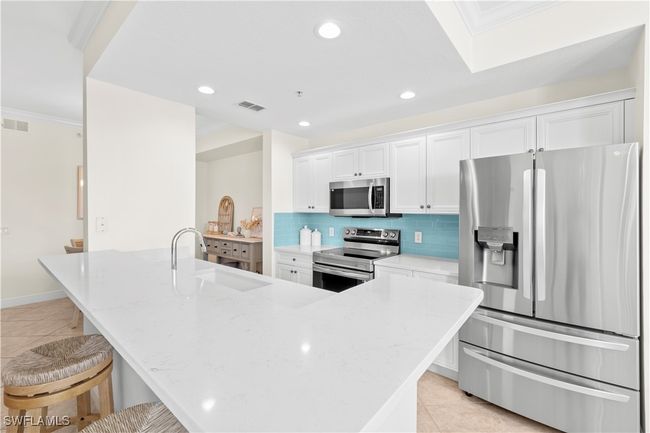 APT-1014 - 8470 Kingbird Loop, Condo with 2 bedrooms, 2 bathrooms and null parking in ESTERO FL | Image 18