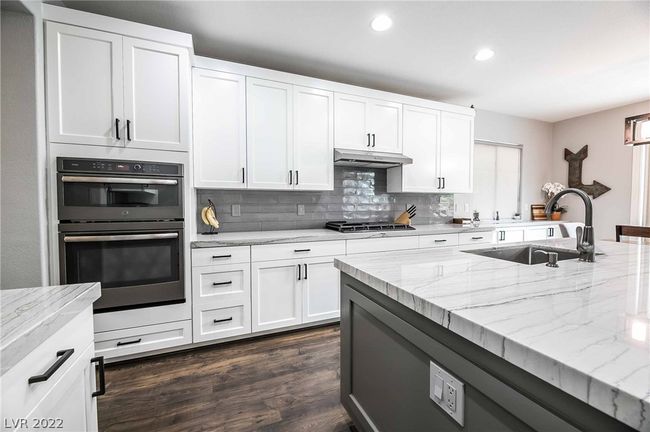 8816 Adobe Grande St, House other with 4 bedrooms, 3 bathrooms and null parking in Las Vegas NV | Image 14
