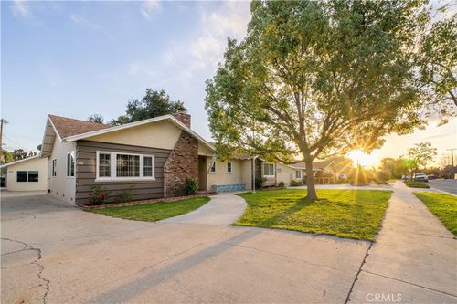 220 E 4th St, San Dimas, CA, 91773-2121 | Card Image