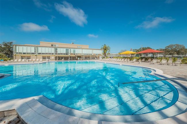 APT-37 - 2417 Persian Dr, Condo with 2 bedrooms, 2 bathrooms and null parking in CLEARWATER FL | Image 11