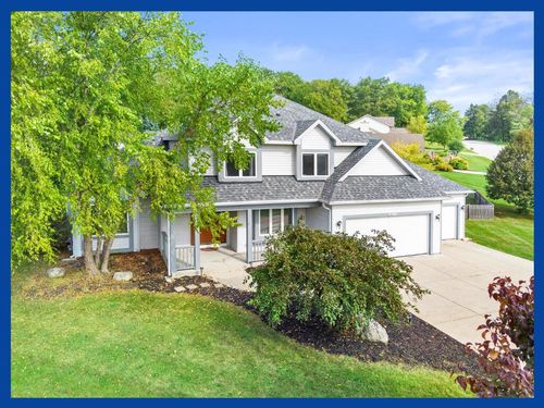 6723470 Linda Dr, Sussex, WI, 53089-2783 | Card Image