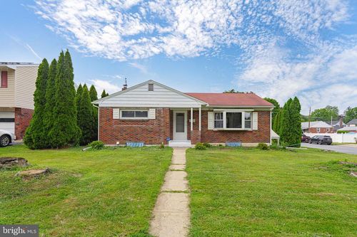 2901 W Washington St, Allentown, PA, 18104-3816 | Card Image