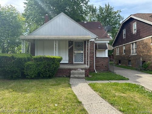 12620 Kilbourne St, Detroit, MI, 48213-1489 | Card Image