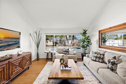 5711 Rogers Dr, Huntington Beach, CA, 92649 | Card Image