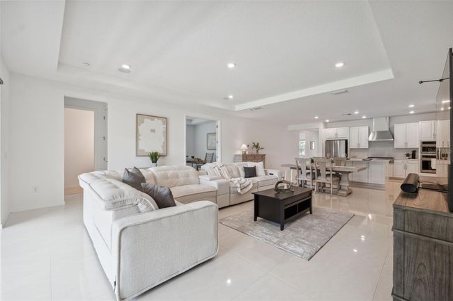 33466 Landsman Loop, House other with 4 bedrooms, 5 bathrooms and null parking in Wesley Chapel FL | Image 9
