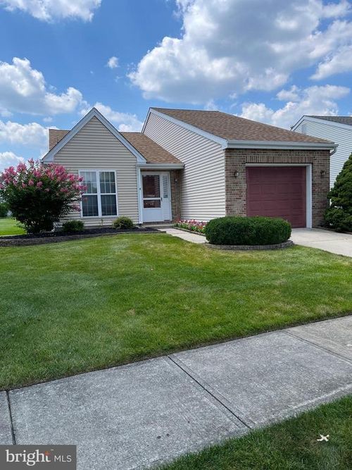 7 Buttonbush Ct, MOUNT LAUREL, NJ, 08054-4951 | Card Image