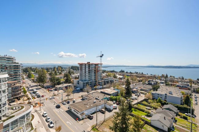 1107 - 15165 Thrift Avenue, Condo with 2 bedrooms, 2 bathrooms and 2 parking in White Rock BC | Image 24