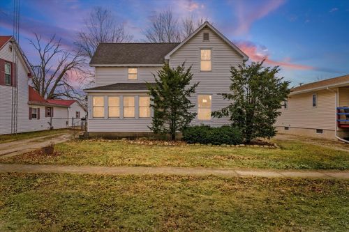 242 E Pine St, Paxton, IL, 60957-1128 | Card Image