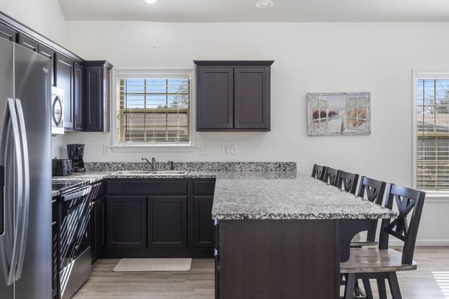 Kitchen/ Dining 4 | Image 15