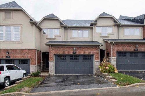 35 Oakhaven Place, Hamilton, ON, L0K0B6 | Card Image