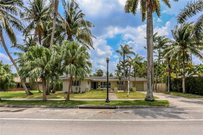 1438 Harrison St, House other with 3 bedrooms, 2 bathrooms and null parking in Hollywood FL | Image 2