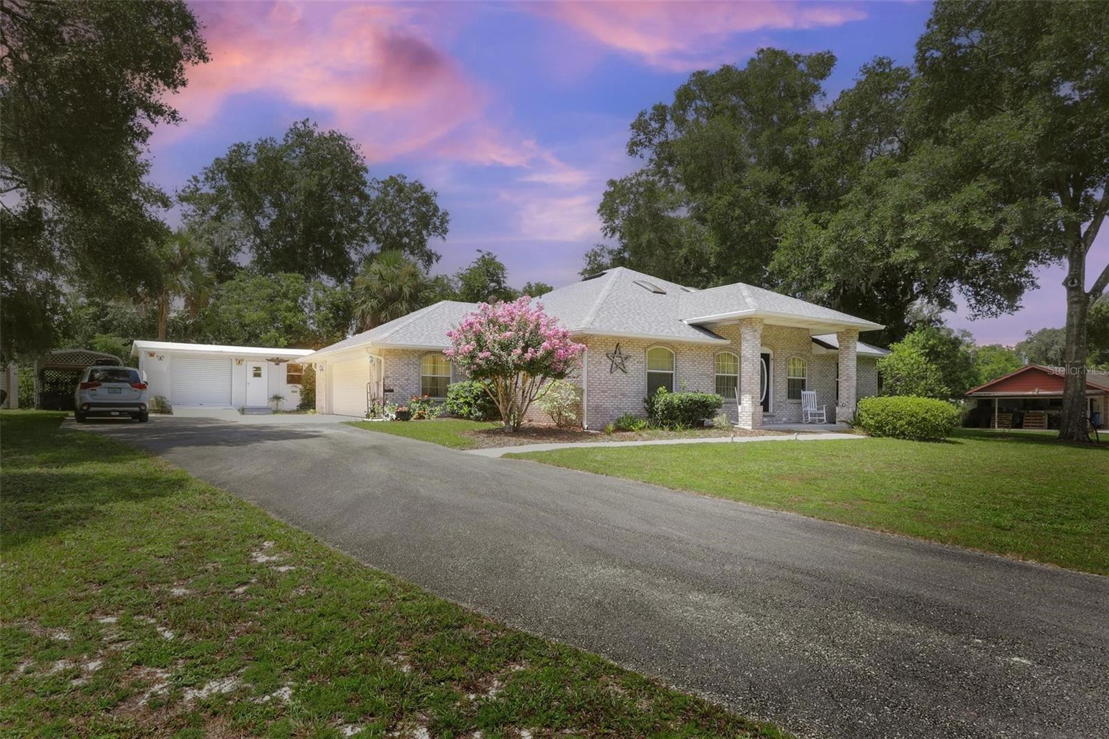 Kinsel Ct, DE Leon Springs, FL 32130