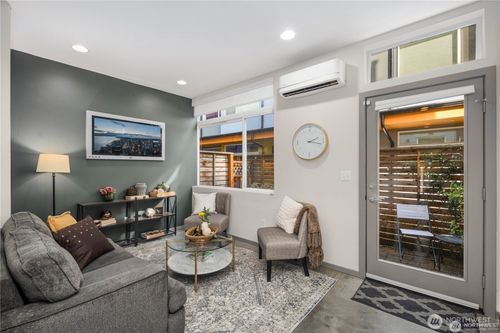 f-5936 36th Ave S, Seattle, WA, 98118-2606 | Card Image