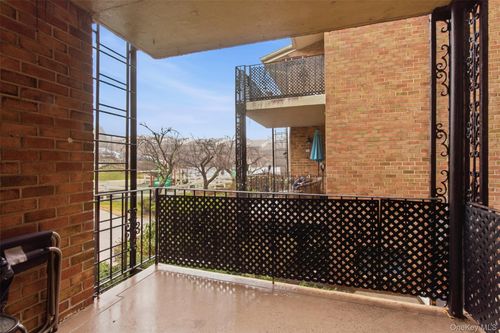 apt-192n-100 Gateway Rd, Yonkers, NY, 10703-1294 | Card Image