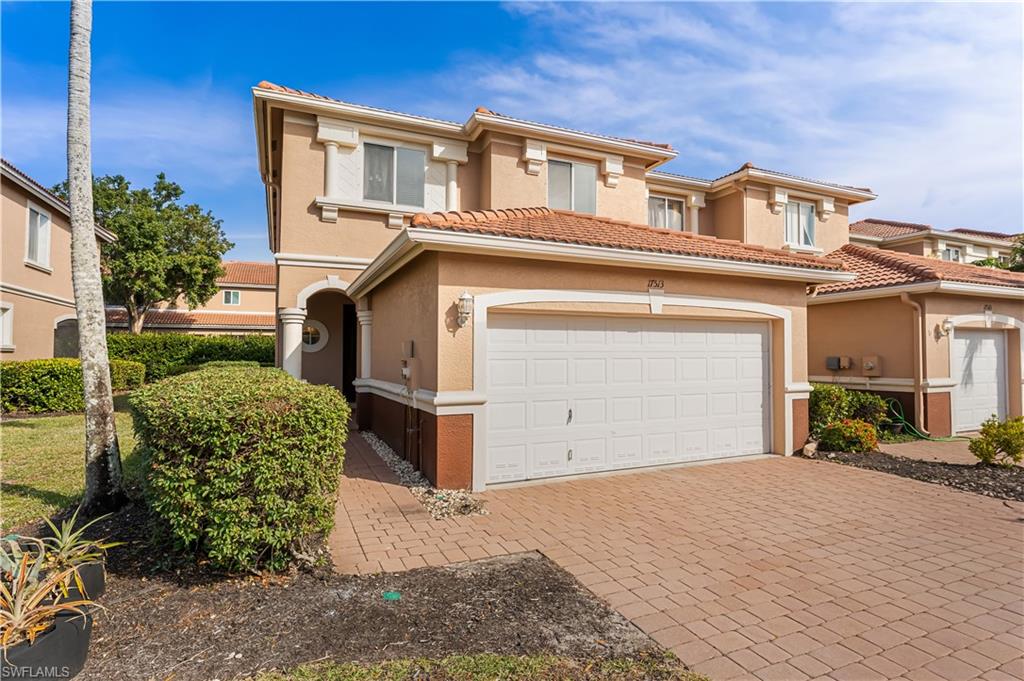 Residential in FORT MYERS 3