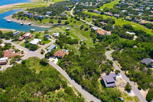 3008 Constitution Dr, Lago Vista, TX, 78645-7216 | Card Image