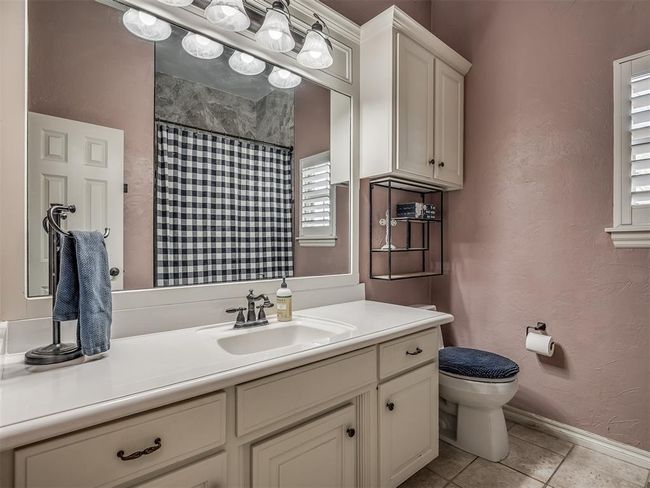 10711 Crystal Creek Dr, House other with 5 bedrooms, 3 bathrooms and null parking in Mustang OK | Image 13