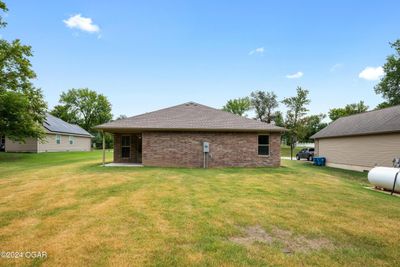 402 Rustic Ridge, House other with 4 bedrooms, 2 bathrooms and null parking in Carl Junction MO | Image 3