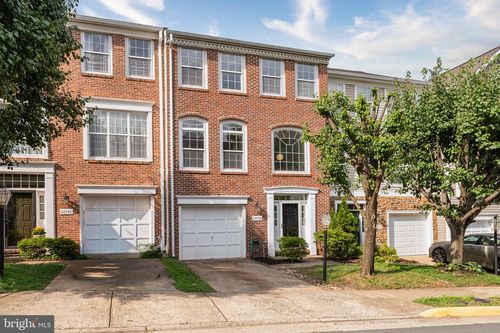 20750 Bridalveil Falls Ter, STERLING, VA, 20165-7498 | Card Image