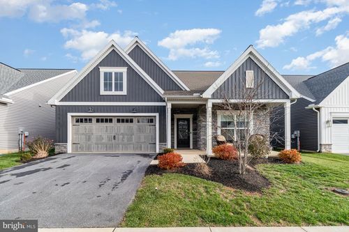 109 Pinnacle Ridge Dr, ANNVILLE, PA, 17003-9405 | Card Image