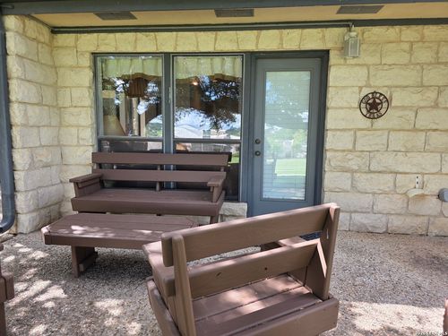 4-220 Riverhill Club Ln, Kerrville, TX, 78028-6451 | Card Image