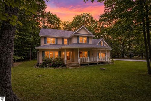1424 Timber Ridge Dr, Manistee, MI, 49660-9684 | Card Image