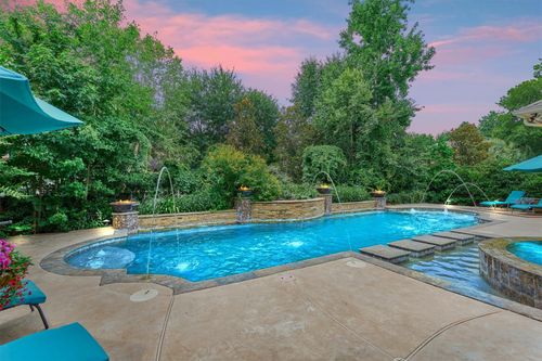 107 Sunridge Ct, Montgomery, TX, 77316-6043 | Card Image