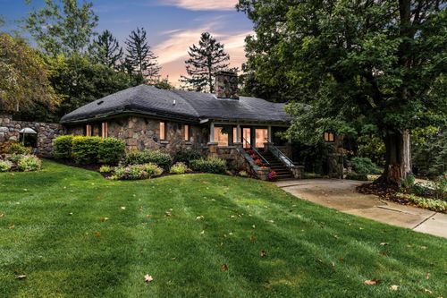 10320 Harpers Ferry Ct, Whitmore Lake, MI, 48189-9367 | Card Image